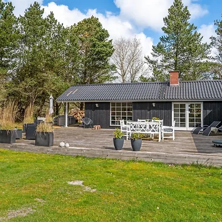 Ufred - 1-3km To The Inlet By Interhome *
